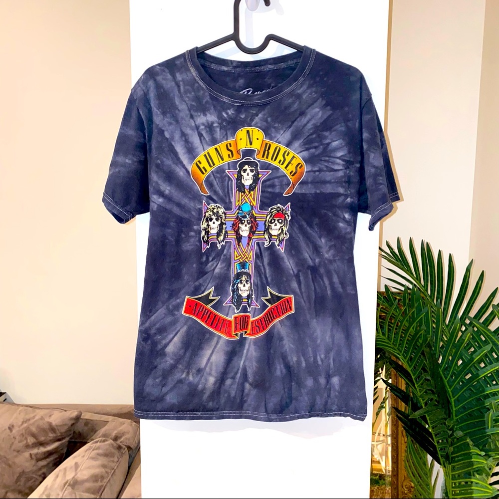 5 FOR $25! 
PAC SUN Guns & Roses Graphic Tee!
